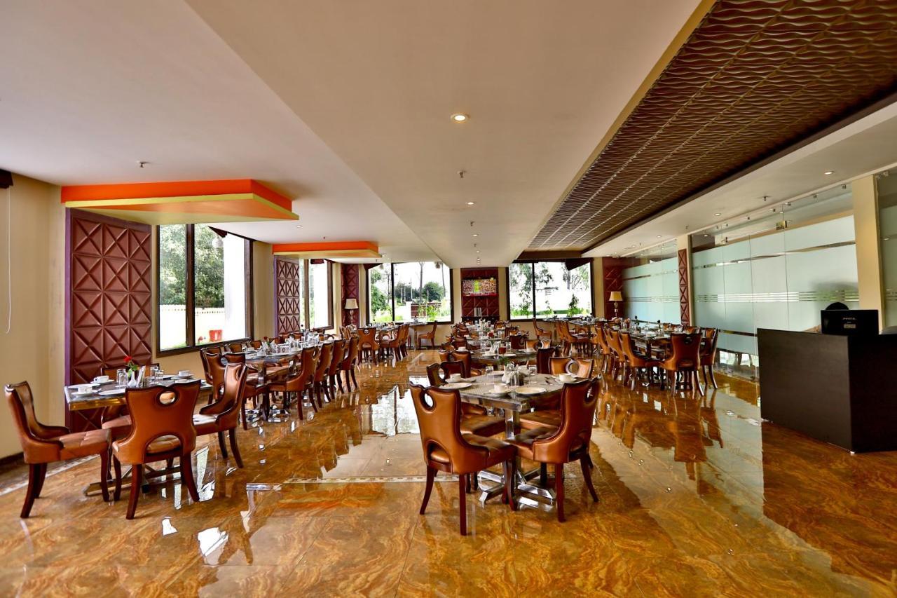 Regenta Resort Bharatpur, Fatehpur Sikri Road Εξωτερικό φωτογραφία